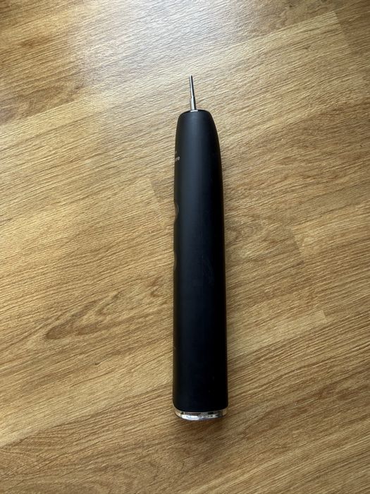 Philips Sonicare DiamondClean 9300 Smart, Black - Excellent Condition
