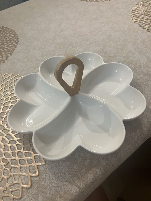 Продам менажницу за 2900 теңге