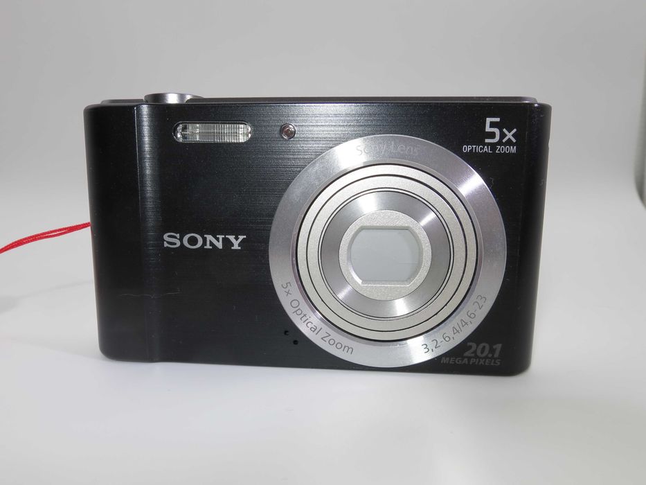 Sony Cyber-shot W800 ултра компактен цифров фотоапарат, дигитална камера, като НОВА, 20MP, 5x оптичен зум, в перфектно работещо състояние