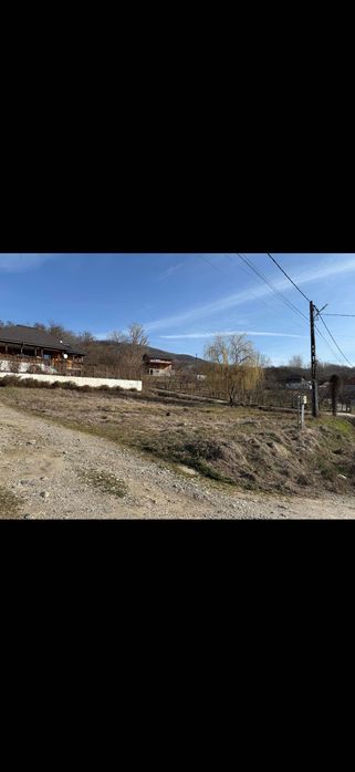 Pamant de vanzare Vladesti