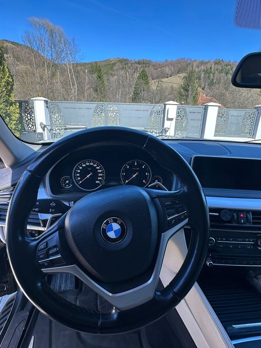Vând BMW X6 Stare perfectă de funcționare, recent colantată