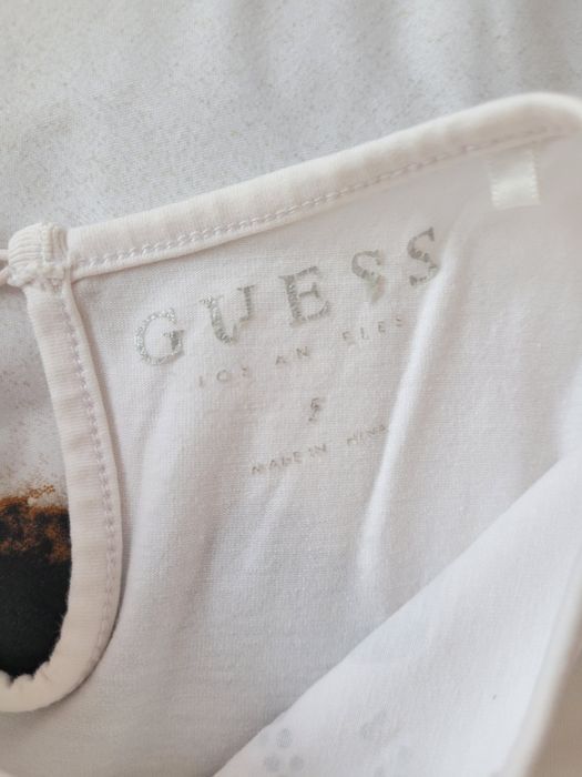 Rochita Guess marime 5-6 ani