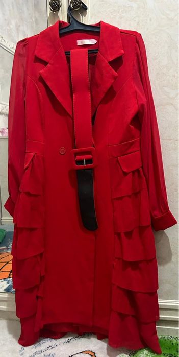 Платья красный вечерный