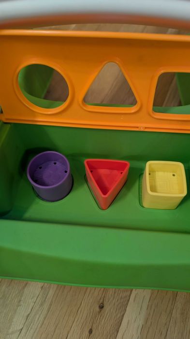 Проходилка за бутане 2 в 1 и сортер Fisher Price