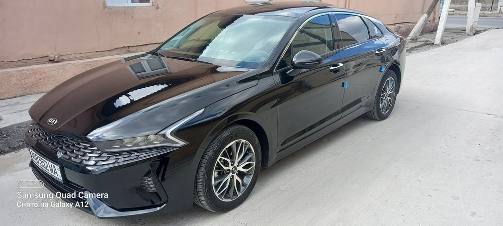 Кия К5 сотилади 2021 йил пробег 11400 холати янги