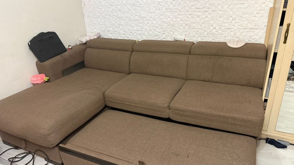 Диван и детский кровать