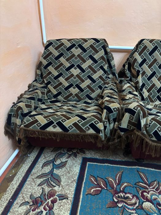 Срочно продаеться диван