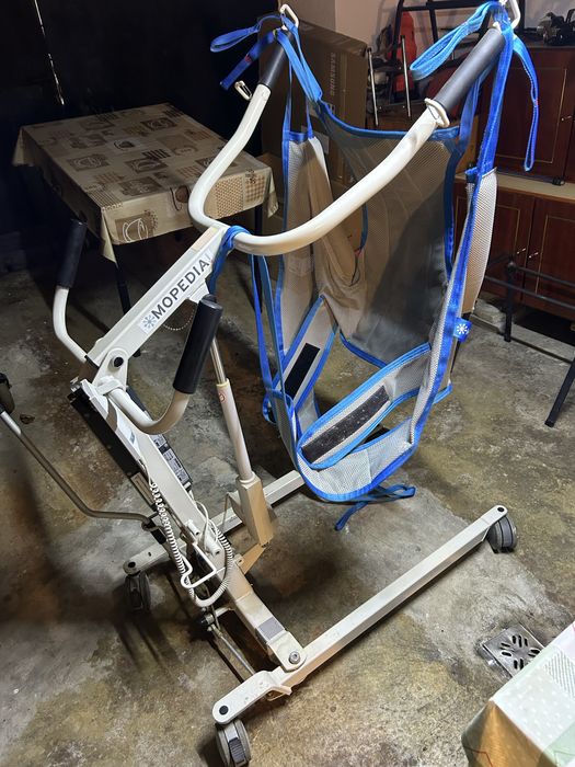 Elevator electric arKimed cu verticalizare MuevoUp