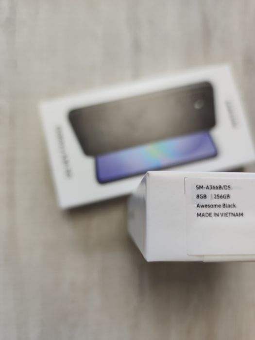 НОВ! Samsung Galaxy A36 5G 256GB 8RAM 2г. Гаранция!