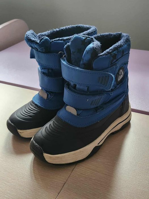 Зимни ботуши за момче 23 и 28