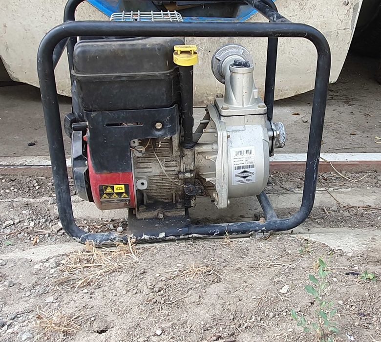 Водна помпа briggs stratton бензинова wp2-60