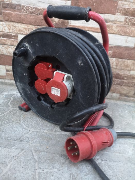 Удължи тел за 380V/220 20 метра 3гнезда