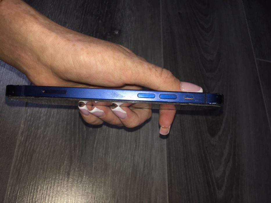 Iphone 12 мини емессс.