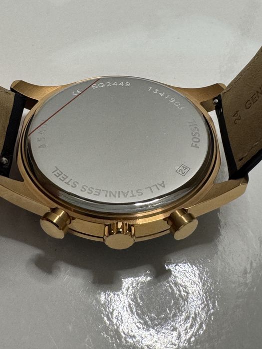 Ceas Fossil Sullivan gmt calendar. Aur roz