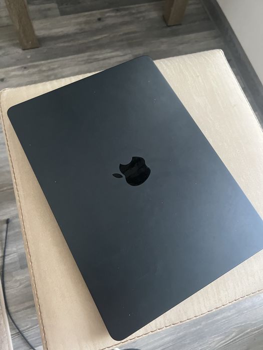 Ноутбук MacBook air 13