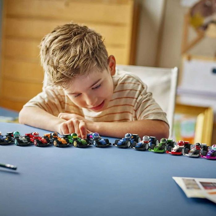 Ferrari, Formula 1, Minifigurine LEGO, IDENTIFICATE