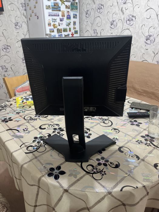 DELL Монитор………..