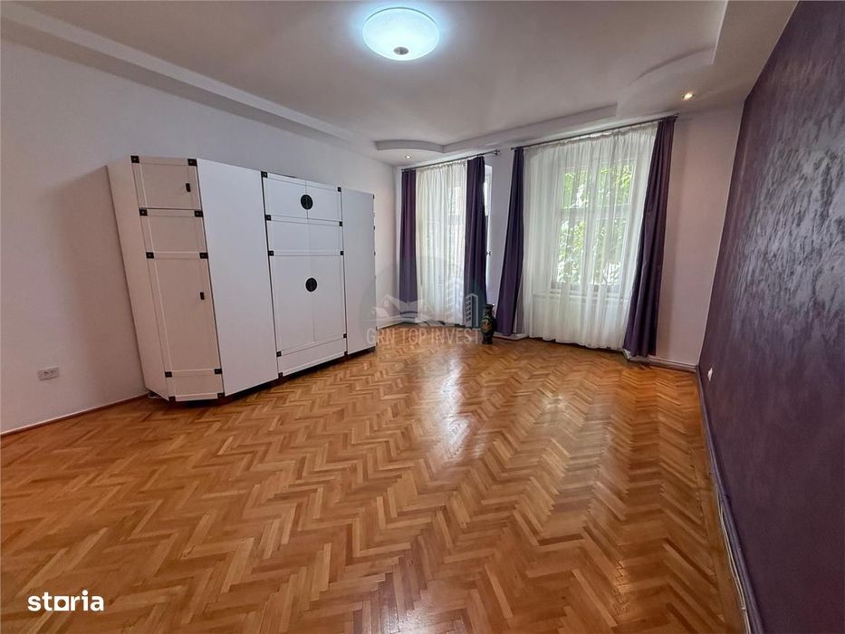 Apartament spatios 63 mp cu 2 camere  in Centrul Sibiului