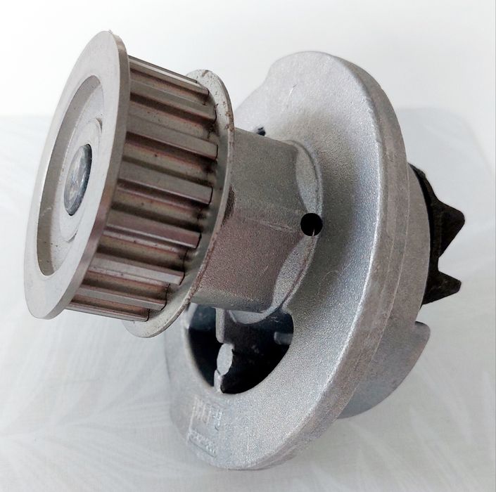 Pompa de apa Opel Vectra, Zafira, Astra, Tigra, Calibra, Corsa.