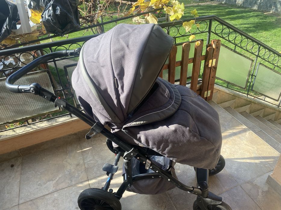 Бебешка количка 3 в 1