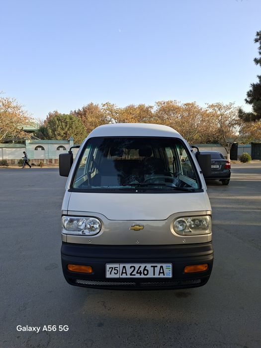 Damas srochna sotiladi