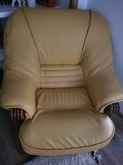 Set canapea + 2 fotolii + masuta