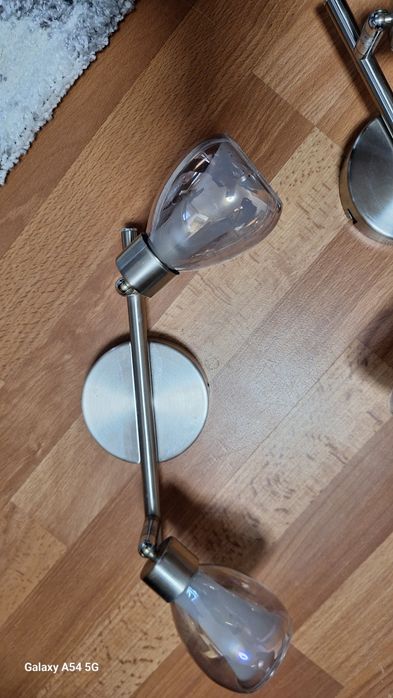 лампи за таван или стена