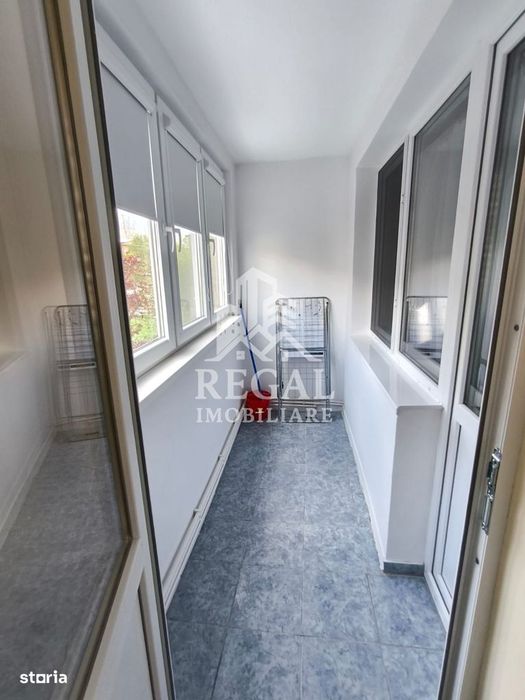 Apartament 2 camere semidecomandat de închiriat – Micro 4, etaj 2/4