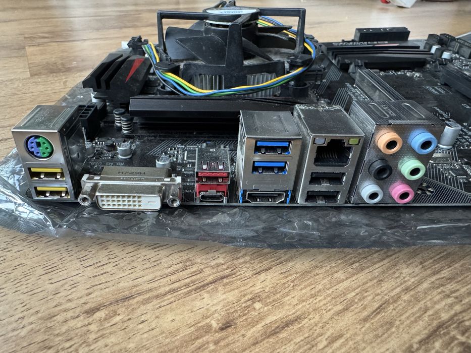 Placa de baza z270 gaming k3 + i5 6600k