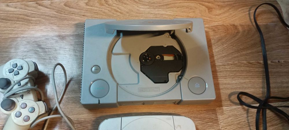 Playstation one 1 оригинал