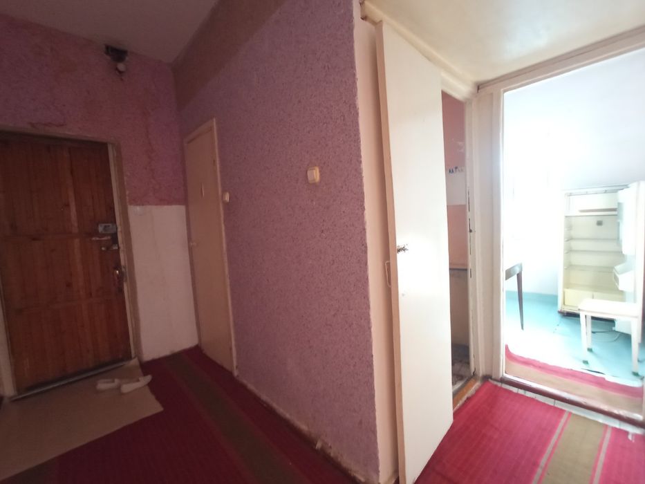 Продаётся 1/5/5 Франция Лисунова-1А рядом с рынком Кадышева