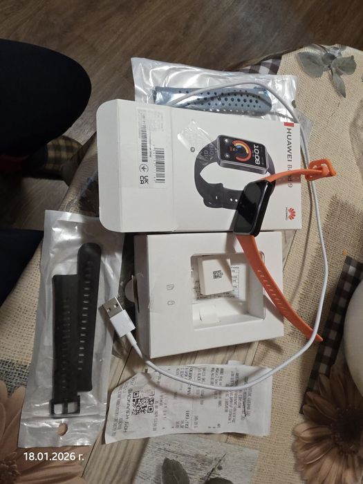 Фитнес гривна Хуауей band 9