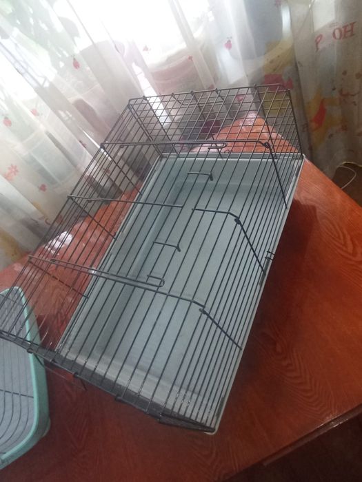 Продам клетки б/у