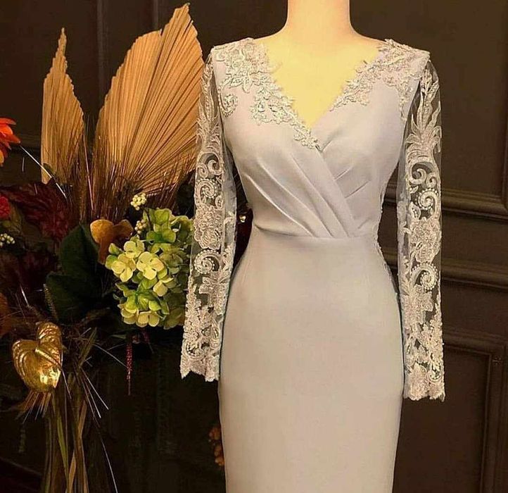 Rochie Tris mărimea 2xl  nouă nu este îmbrăcată deloc.