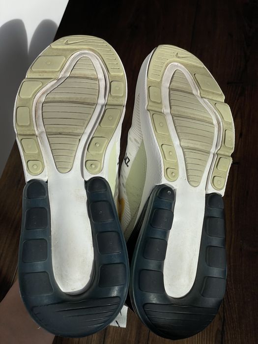 Nike Air Max 270 размер 37.5