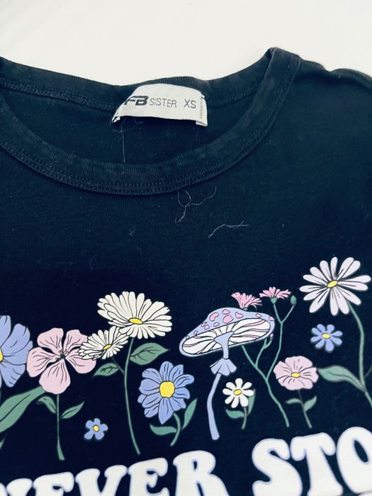 Compleu fete: pantaloni negri evazați Teranova 165 cm +3 tricouri