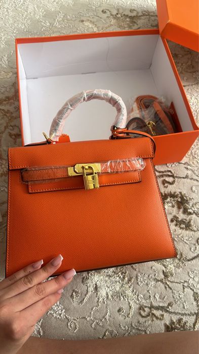 сумка сатылады новый срочно