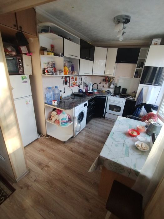 Продам полуторку на бульваре