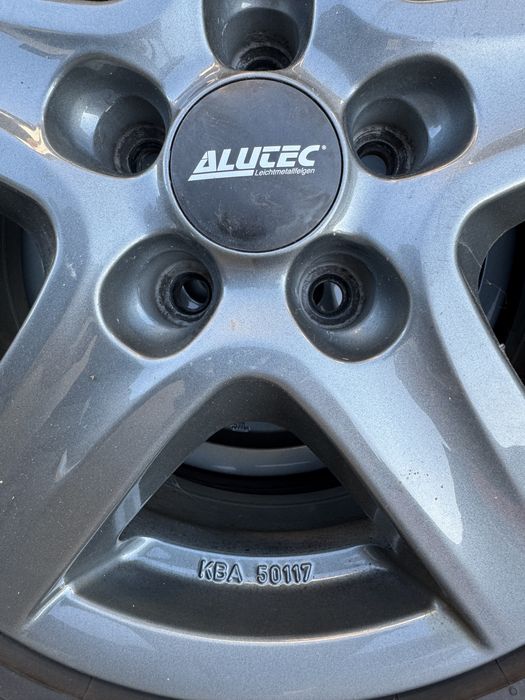Jante Dacia Duster cu anvelope de iarna