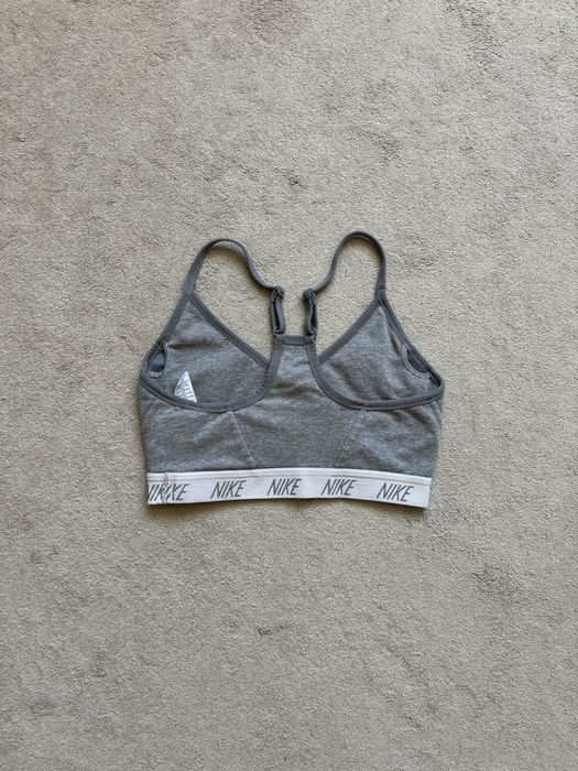 Дамско бюстие Nike