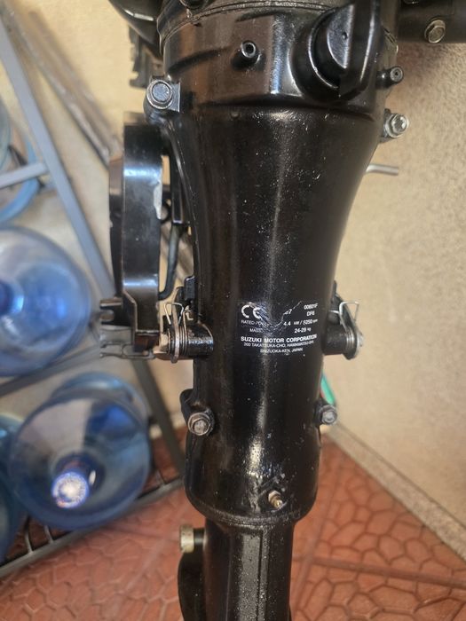 Motor barca Suzuki 4,4,4kw, 6Cp