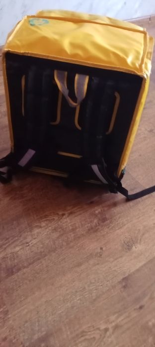 Продам сумку для доставки "Glovo"