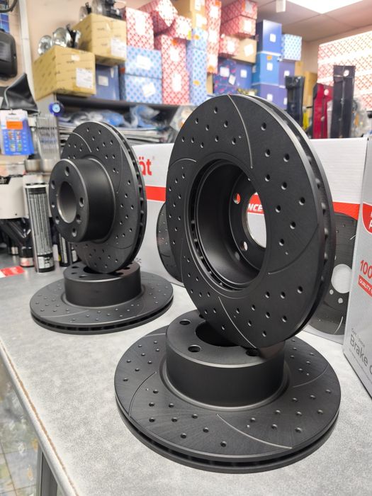 Диски перфорация BMW E34 перед