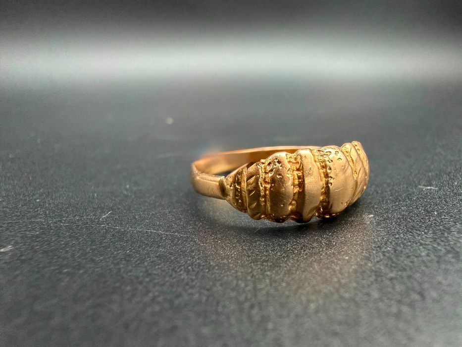 Dracula Amanet; Inel de Aur, 3.07gr/14k.