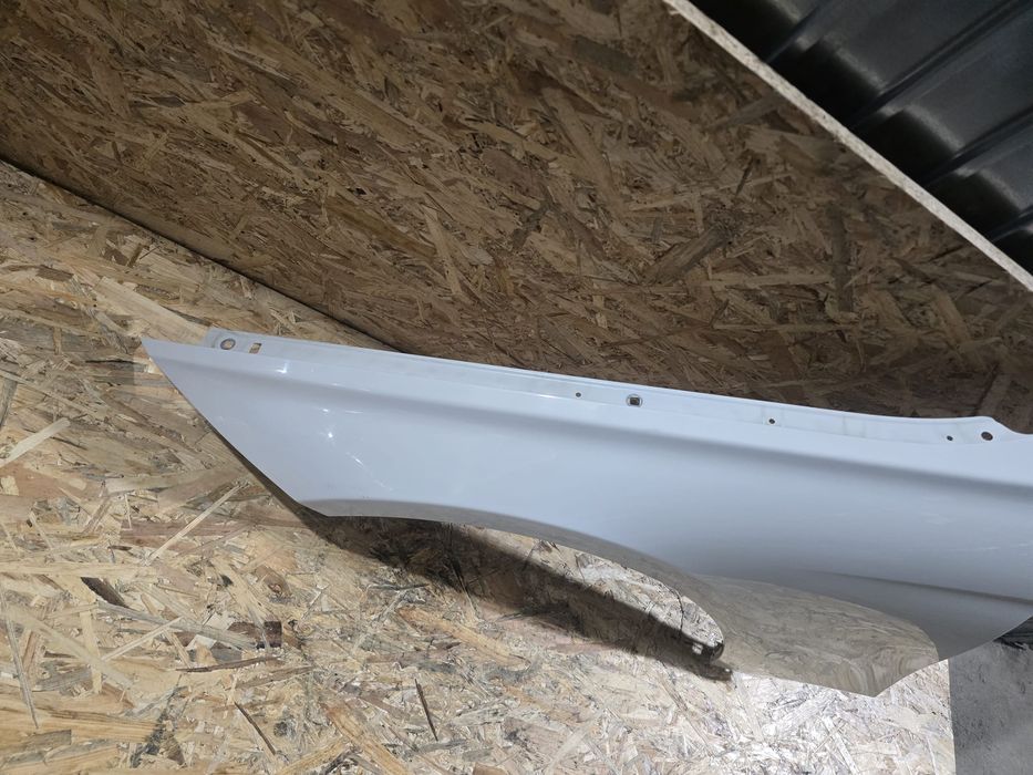Aripă stânga față BMW F30 F31 A300 Alpine White Originală
