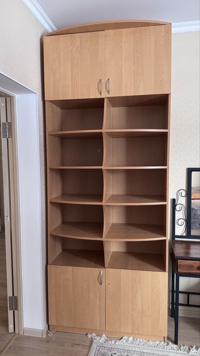 Мебель стеллаж и трюмо