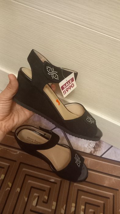 Продам женское обувь