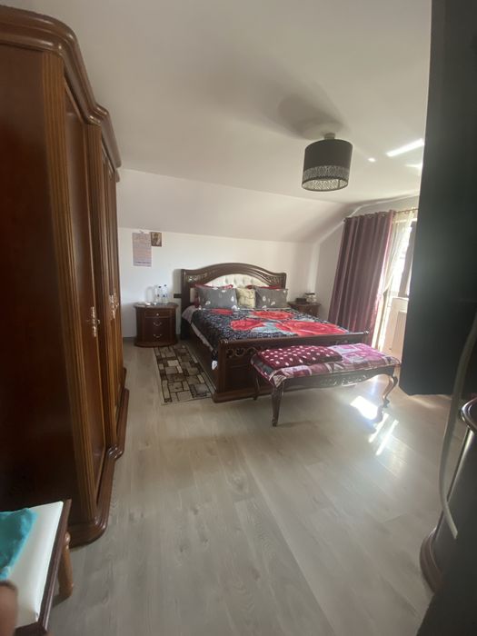 Casă de vănzare păun cu suprafața utilă 154,13 m.p.