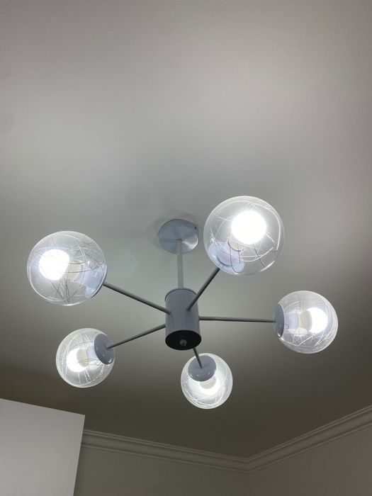 Люстра для комнат