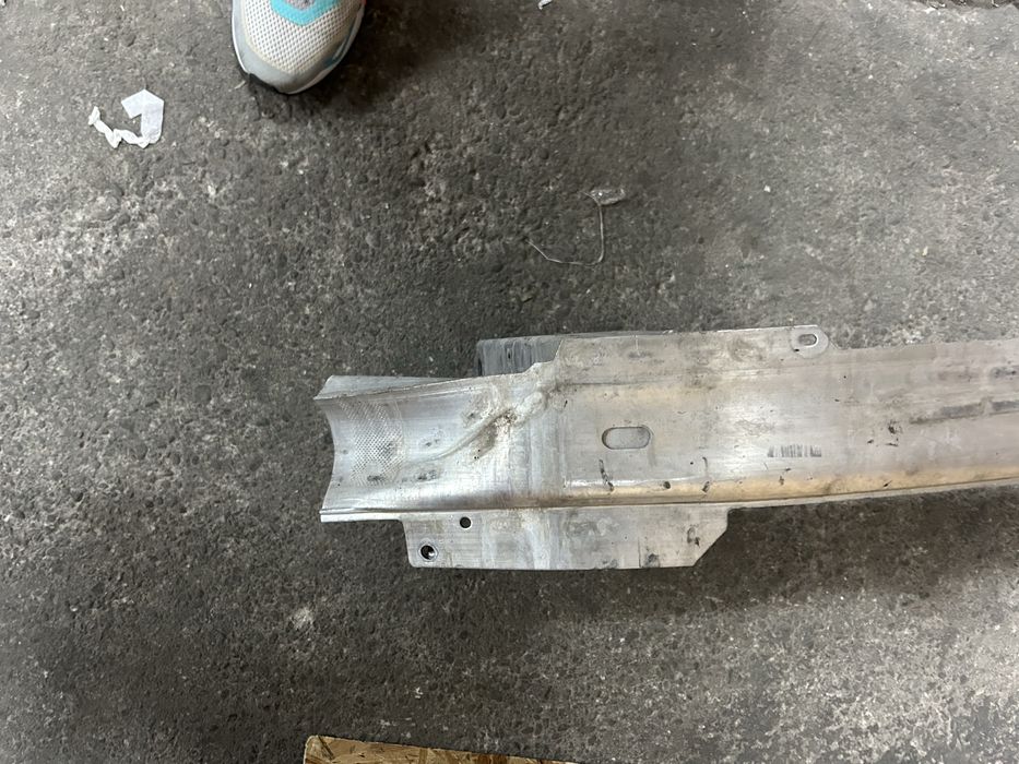 Armatura bara fata  bmw G11 G12 seria 7 lci 2019-2023